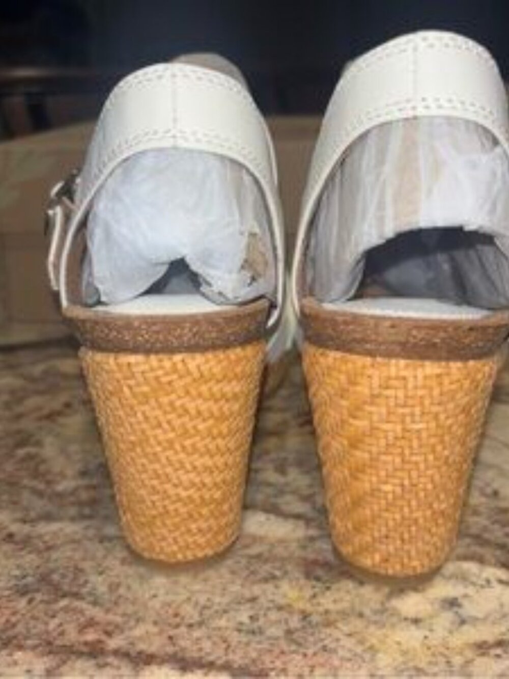 Sofft Women's White Wedge Sandals NIB - Picture 8 of 11